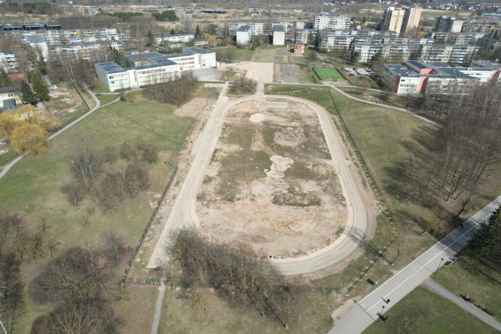 Kauno Dainavos progimnazijos stadionas (Partizanų g. 118) - Sports arena - construction photos