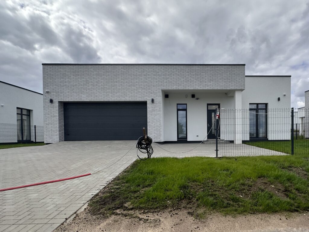 Moluvėnų g. 2, 4, 6, 8, 26, 28, 30, 32, Rykantų g. 7, 9 (Moluvėnų g. 2, 4, 6, 8, 26, 28, 30, 32, Rykantų g. 1, 3, 7, 9) - Private house community - construction photos