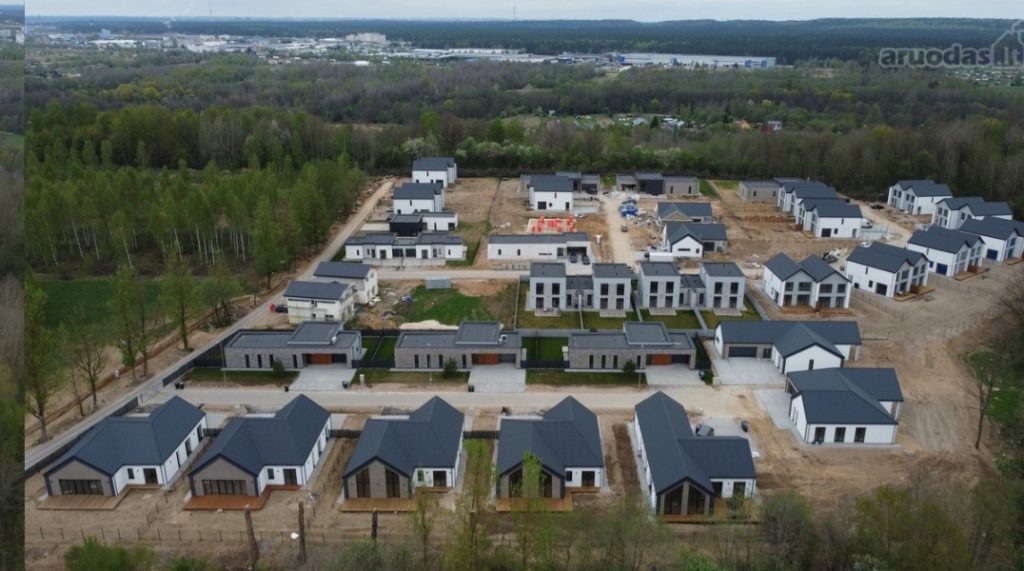 Miško apsupty (Ariogalos g. 1, 2, 3, 4, 5, 6, 7, 8, 9, 10, 11, 12, 13, 14, 15, 16, 17, 18, 19, 20, 22, 24, Žiežmarių g. 45, 47, 49, 51) - Private house community - construction photos