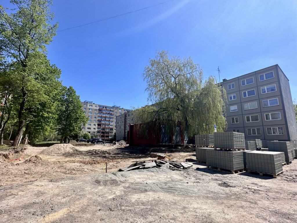 Statybininkų pr., Žardininkų g. kiemų sutvarkymas (Statybininkų pr., Žardininkų g.) - Kelias - statybų nuotraukos