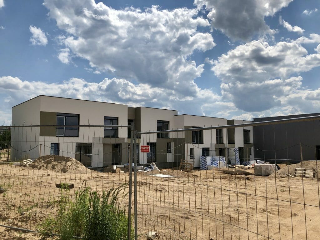 Pilaitės namai (Tilžės g. 47, 53, 55, 57, 59, 60, 61, 63, 65, 67, Gumbinės g. 8, 12, 14, Virbalio g. 4, Tolminkiemio g. 50) - Rindu mājas - būvdarbu attēli