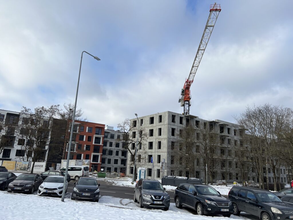 Karoliniškių namai 2 etapas (Sausio 13-osios g. 31) - Daugiabutis - statybų nuotraukos