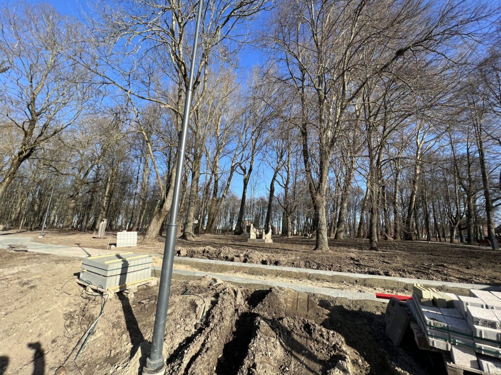 Skulptūrų parkas (K. Donelaičio g. 6B) - Park - ehituse fotod