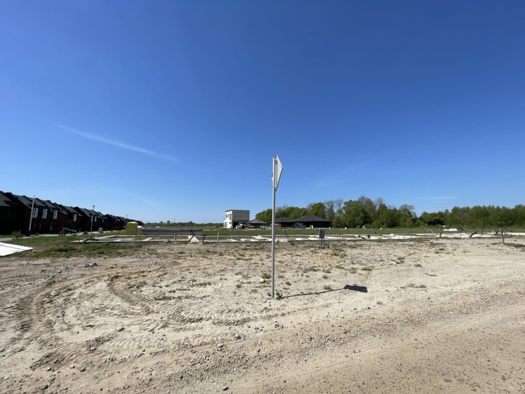 Bachmano Žemė (Vėluvos g. 1, 2, 3, 4 - 47, Eitkūnų g. 6, 6A, 8, 8A - 30, 30A, Tolminkiemio g. 1, 2, 3, 4 - 69) - Privātmāju kopienas, Rindu mājas - būvdarbu attēli