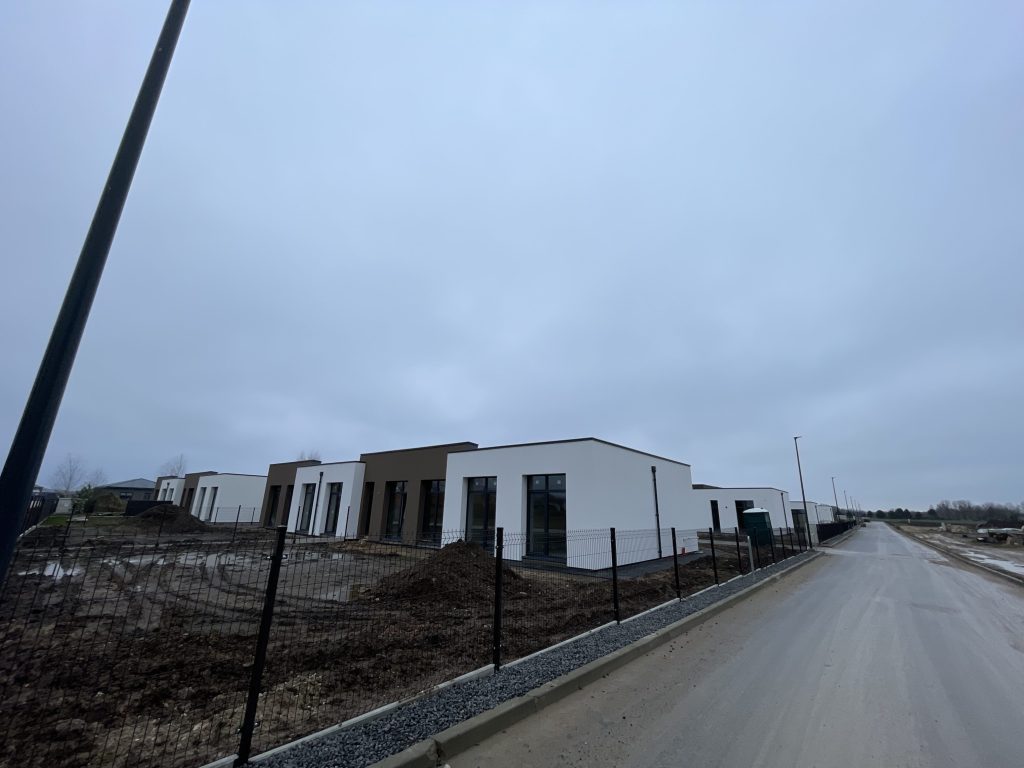 Jūsų šeimai (Riešutų g.) (Riešutų g. 2, 4, 6, 8, 10, 12, 14, 16, 20, 22) - Rindu mājas - būvdarbu attēli