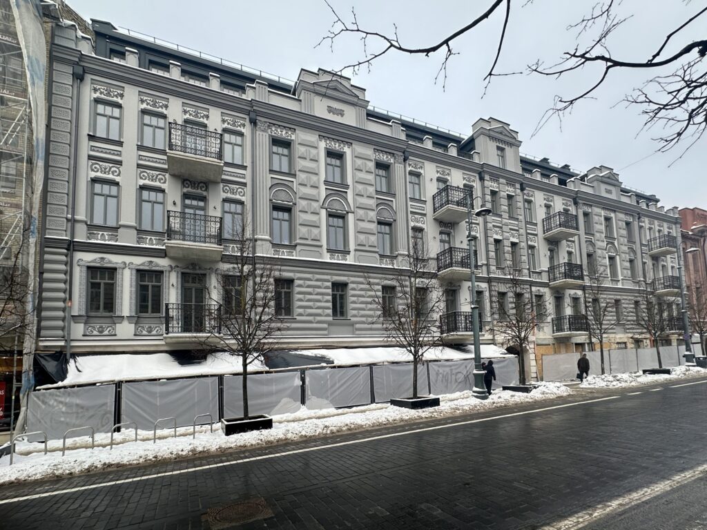 Gedimino 37 (Gedimino pr. 37) - Multi apartment - construction photos