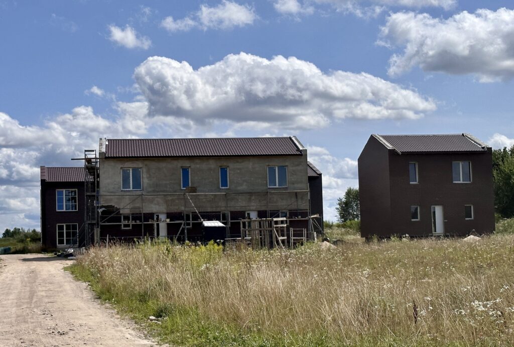 Pavilnio oazė 1 etapas (Adolfo Šapokos g. 36, 40, 40A, 42, Juozo Ereto g. 51, 51A, 51B) - Private house community, Row housing - construction photos