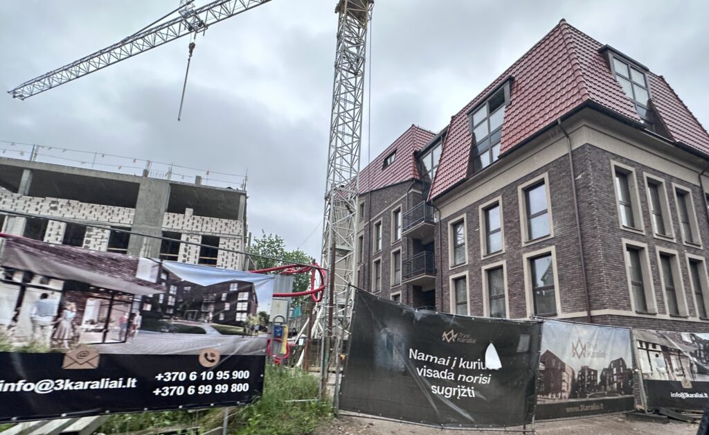 Trys karaliai (Polocko g. 25, 31) - Multi apartment - construction photos