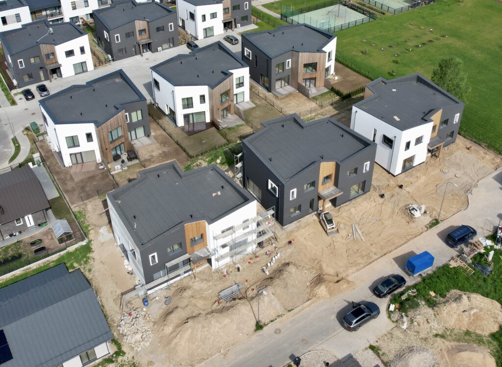 Kalnėnų TRIO 3 etapas (Albanų g. 36) - Row housing - construction photos