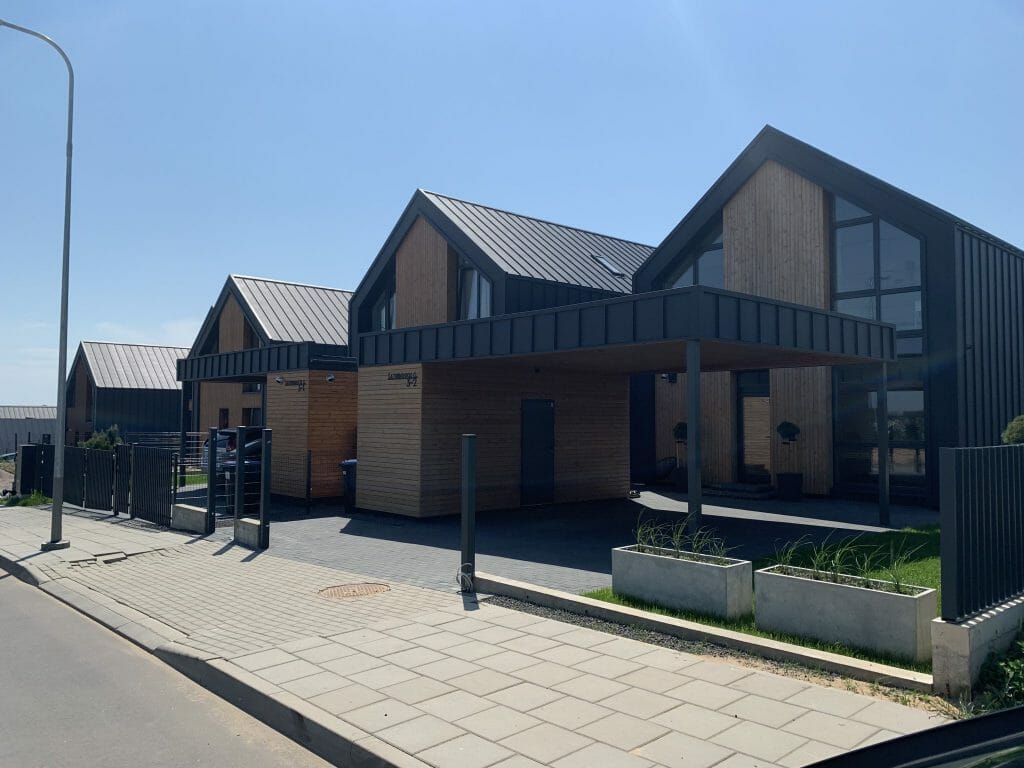 Hills Street (Šatrininkų g. 3, 5, 7, 9, 11, 13, 15, 17, 19, 21, 23) - Ridaelamu - ehituse fotod