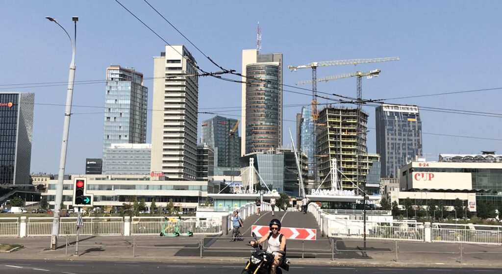 Artery (Konstitucijos pr. 18B) - Biroju centrs - būvdarbu attēli