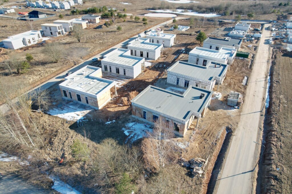 Moluvėnų g. 2, 4, 6, 8, 26, 28, 30, 32, Rykantų g. 7, 9 (Moluvėnų g. 2, 4, 6, 8, 26, 28, 30, 32, Rykantų g. 1, 3, 7, 9) - Private house community - construction photos