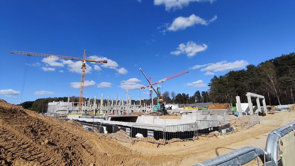 PC Mada rekonstrukcija (Viršuliškių g. 40, 42) - Kaubanduskeskus - ehituse fotod