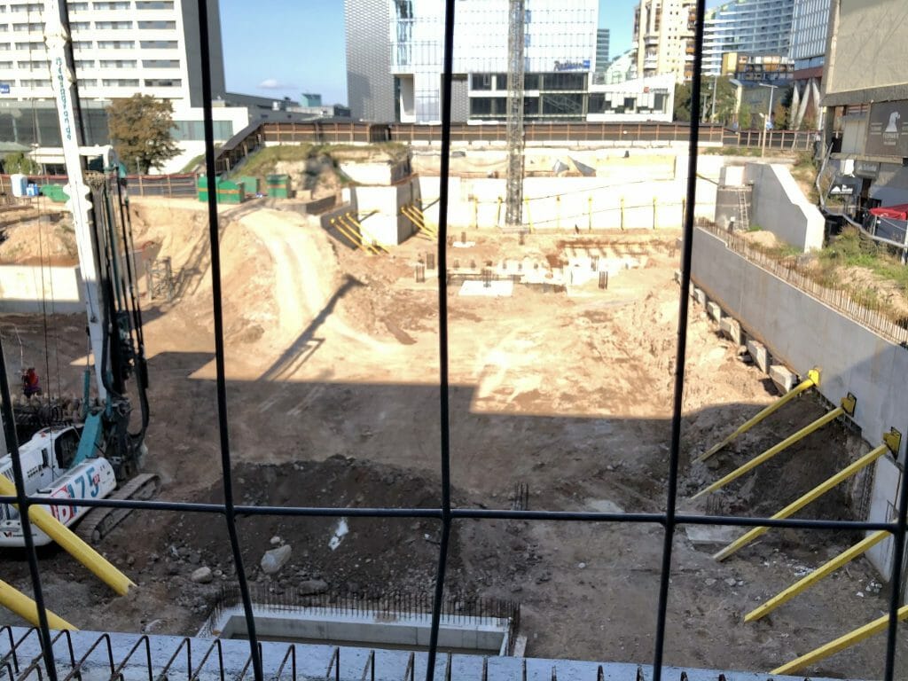 Artery (Konstitucijos pr. 18B) - Biroju centrs - būvdarbu attēli