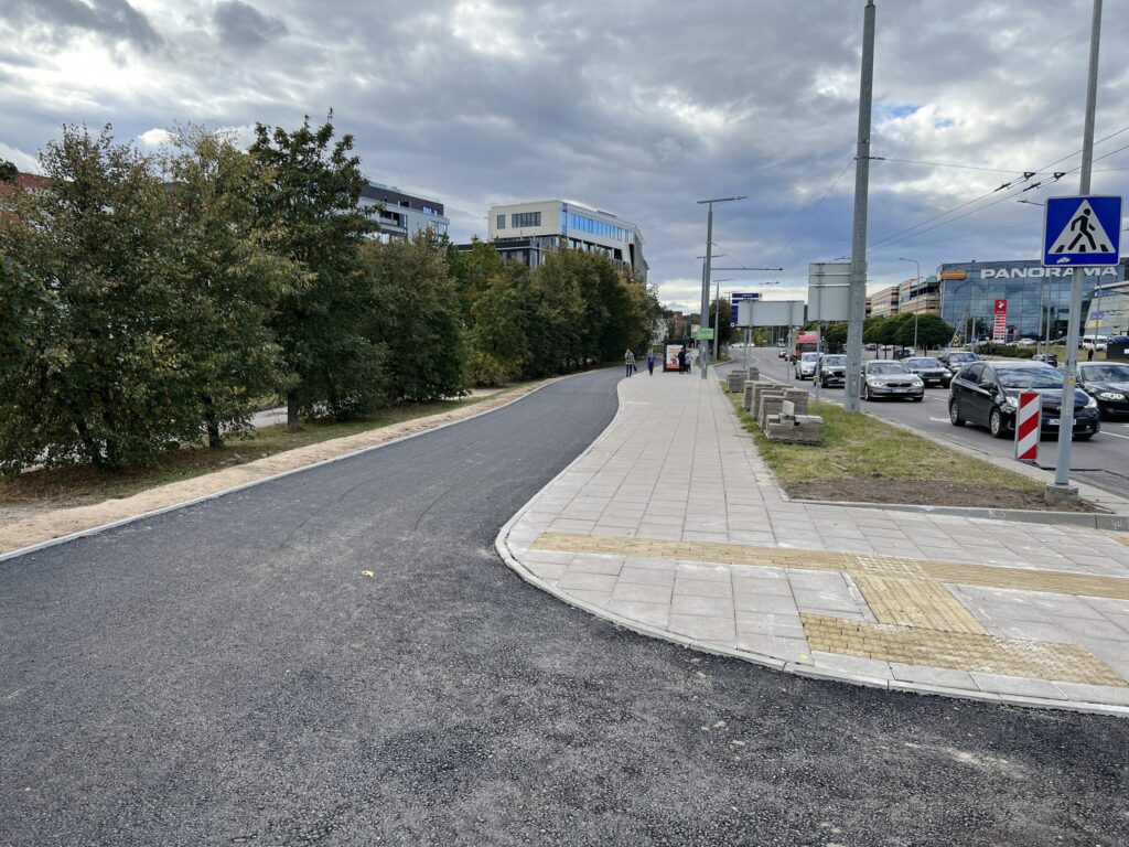 T. Narbuto g. dviračių takas ir viešojo transporto juosta (T. Narbuto g.) - Bike path - construction photos