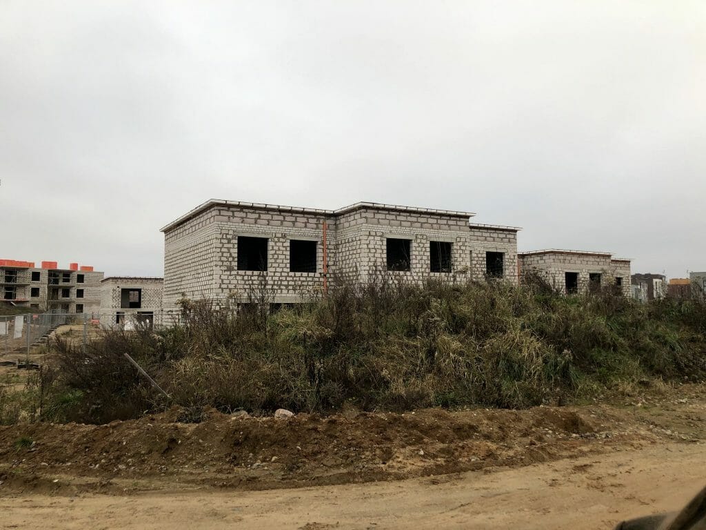 Pilaitės namai (Tilžės g. 47, 53, 55, 57, 59, 60, 61, 63, 65, 67, Gumbinės g. 8, 12, 14, Virbalio g. 4, Tolminkiemio g. 50) - Rindu mājas - būvdarbu attēli