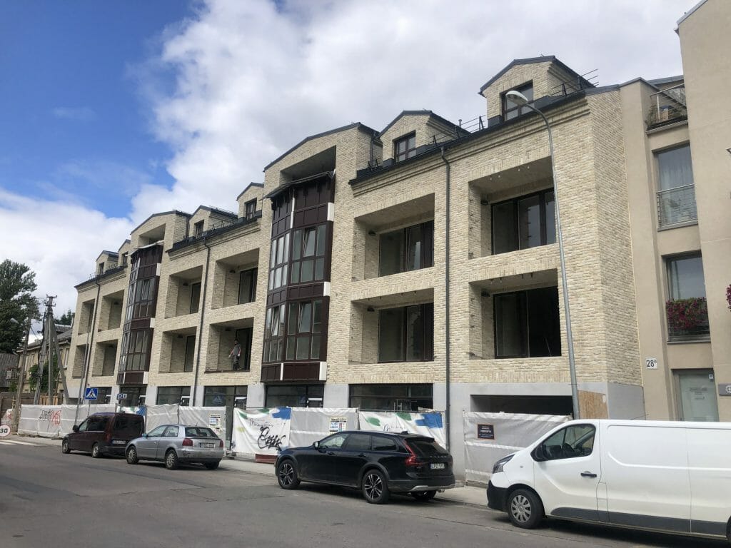 Vilniaus monmartras (Polocko g. 26) - Daudzdzīvokļu nams - būvdarbu attēli