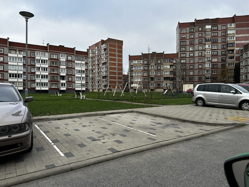 Statybininkų pr., Žardininkų g. kiemų sutvarkymas (Statybininkų pr., Žardininkų g.) - Kelias - statybų nuotraukos