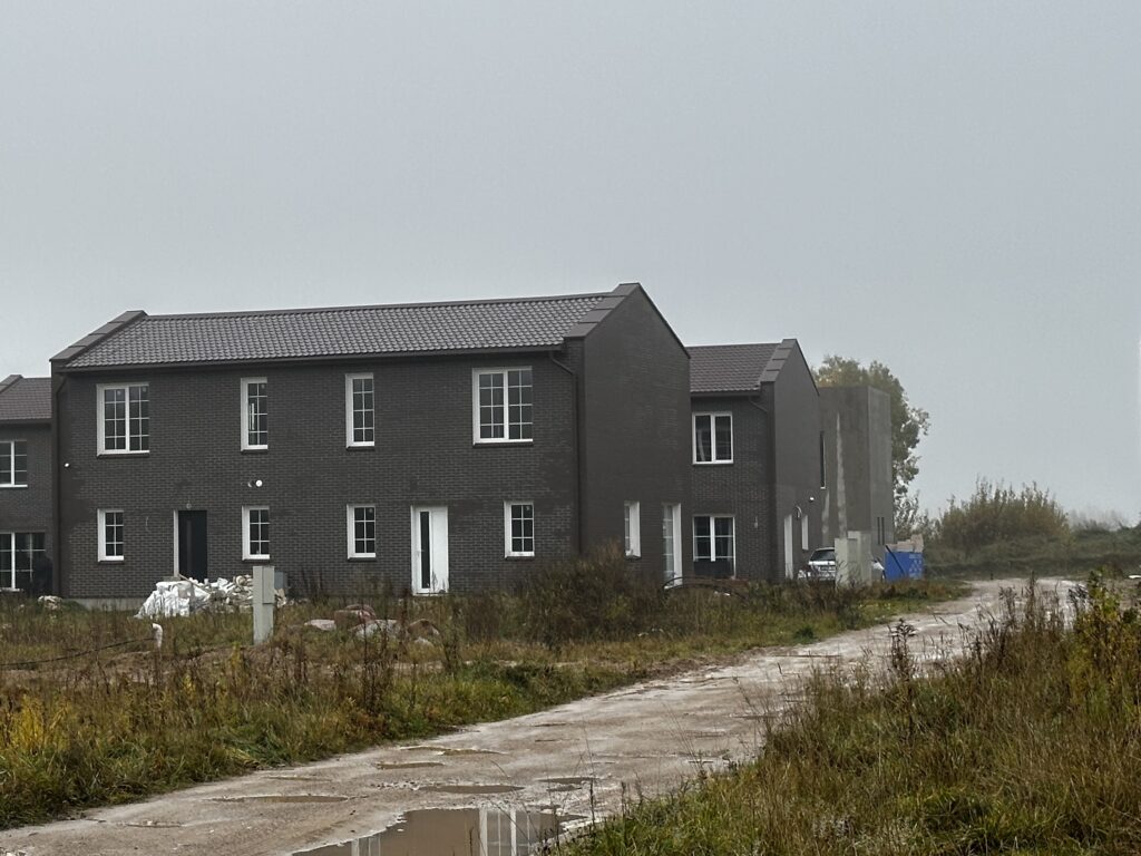 Pavilnio oazė 1 etapas (Adolfo Šapokos g. 36, 40, 40A, 42, Juozo Ereto g. 51, 51A, 51B) - Private house community, Row housing - construction photos