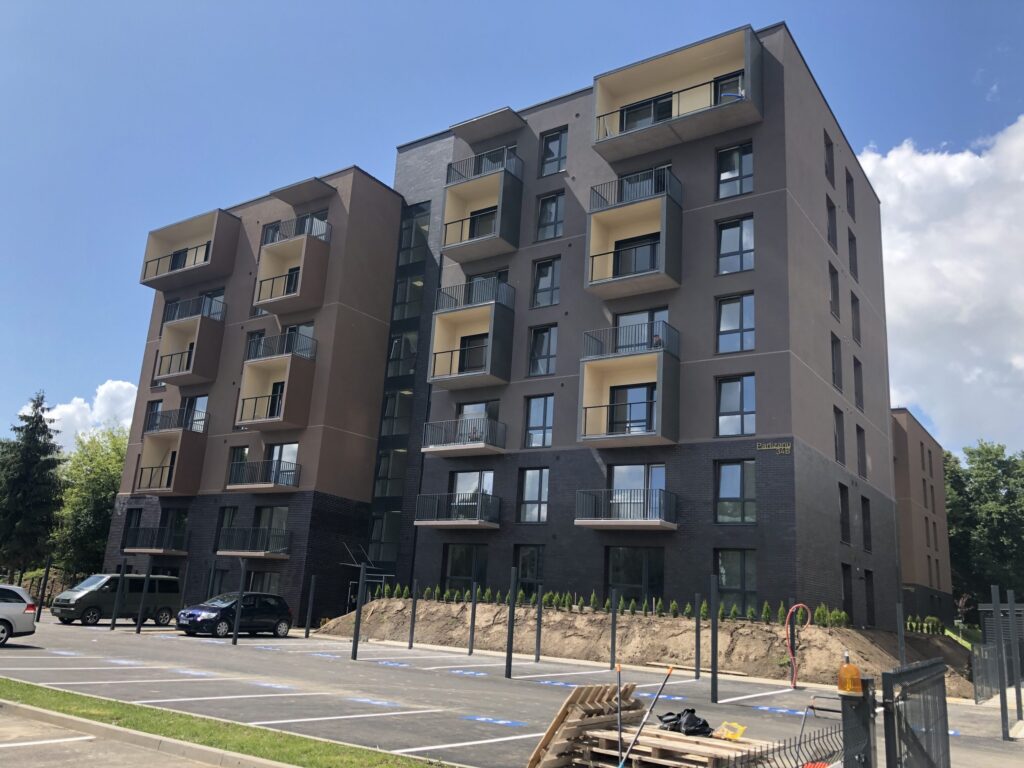 Klevų namai (Partizanų g. 34) - Multi apartment - construction photos