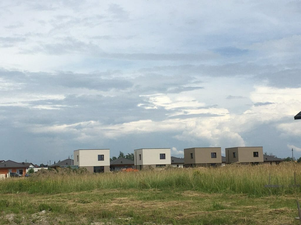 Raitelių namai (Raitelių g. 1, 2, 3, 4, 5, 6, 7, 8, 9, 10, 11, 13, Karininkų g. 26, 28, 30, 32, 34, 36) - Ridaelamu - ehituse fotod