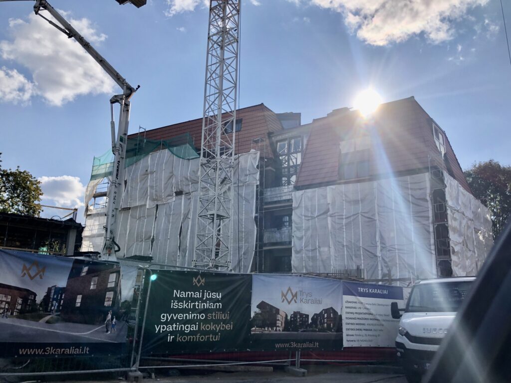 Trys karaliai (Polocko g. 25, 31) - Multi apartment - construction photos