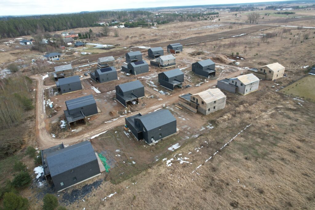 Alksnių g. 2, 4, 6, 7, 8, 9, 10, 11, 12, 13, 14, 15, 16, 18, 20, 22, 24, 26 (Alksnių g. 2, 4, 6, 7, 8, 9, 10, 11, 12, 13, 14, 15, 16, 18, 20, 22, 24, 26) - Private house community - construction photos