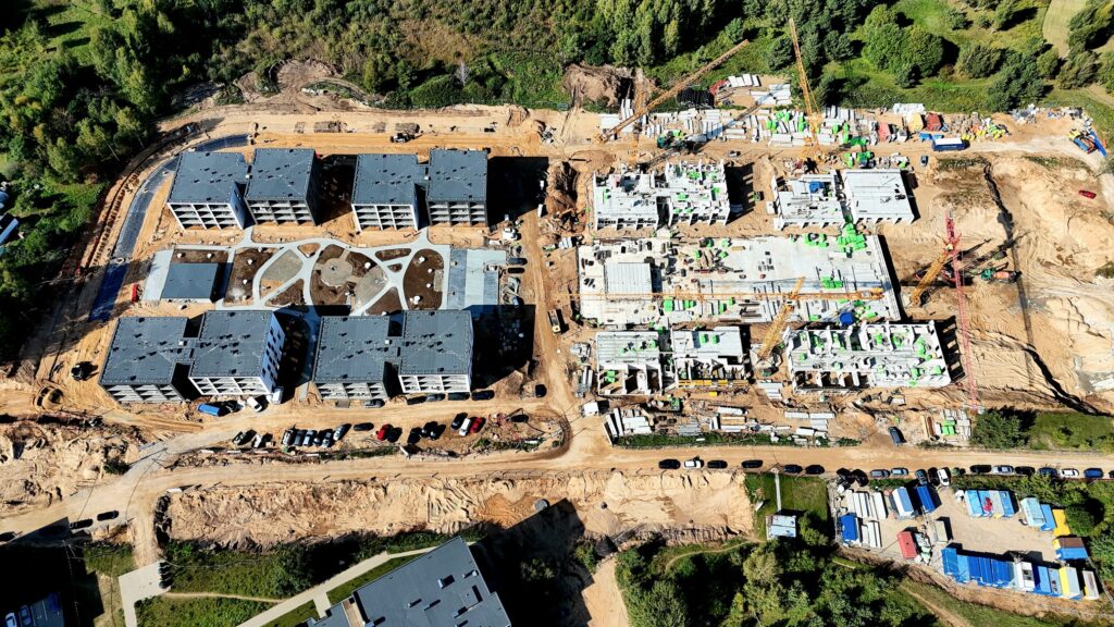 Vyšnios 2 etapas (Karaliaučiaus g. 29, 31) - Multi apartment - construction photos