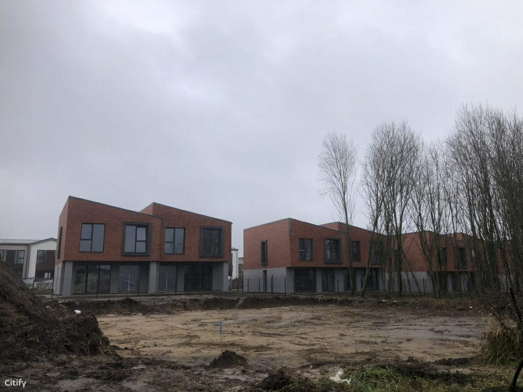 Kalnėnų dvibučiai (Savičiūnų g. 33F, 33G, 33H, Albanų g. 44, 46, 48, 50, 52) - Row housing - construction photos