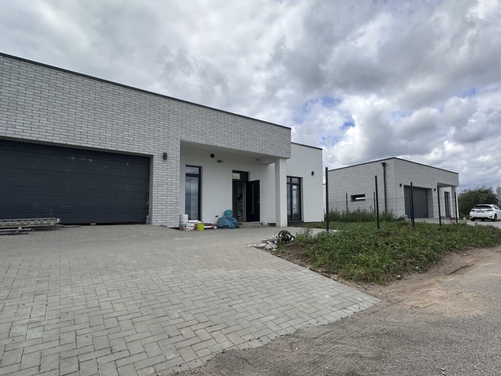 Moluvėnų g. 2, 4, 6, 8, 26, 28, 30, 32, Rykantų g. 7, 9 (Moluvėnų g. 2, 4, 6, 8, 26, 28, 30, 32, Rykantų g. 1, 3, 7, 9) - Private house community - construction photos