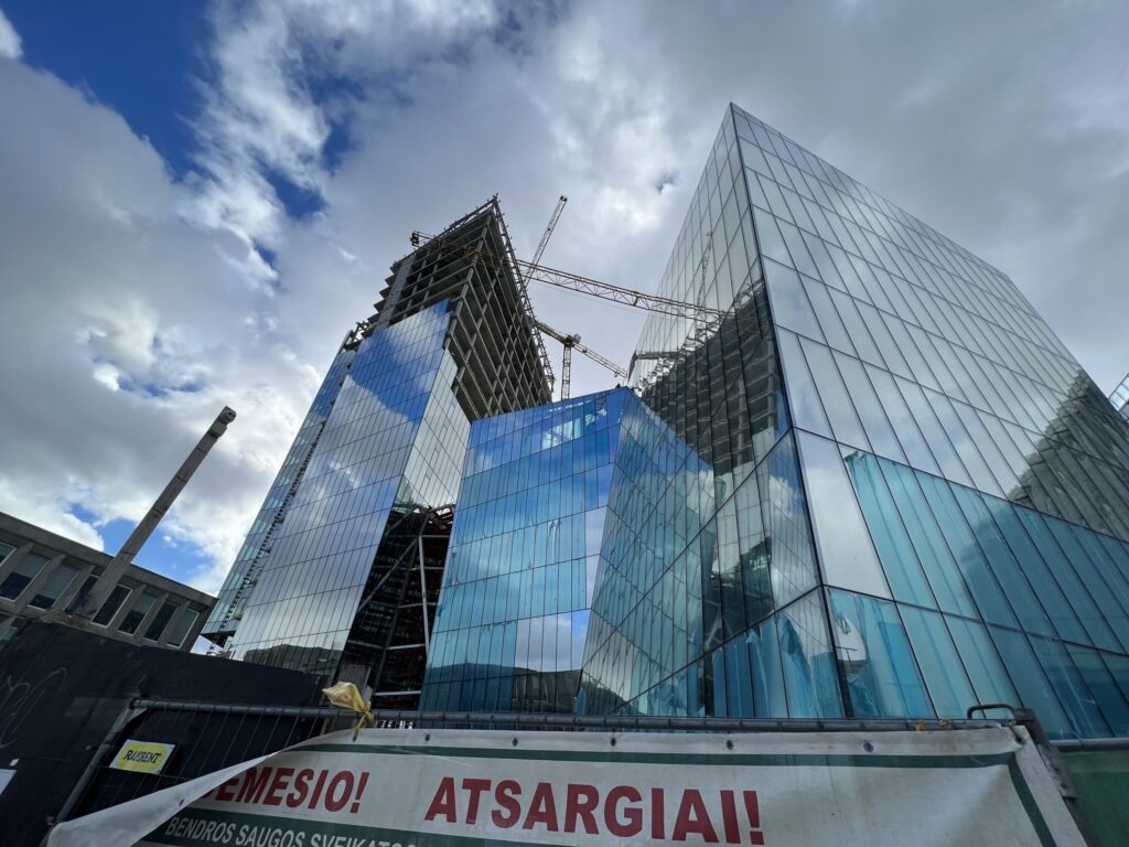 Artery (Konstitucijos pr. 18B) - Biroju centrs - būvdarbu attēli