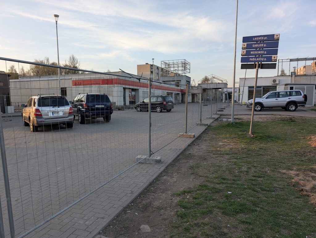 RIMI Medeinos g. 8 (Medeinos g. 8) - Maisto parduotuvė - statybų nuotraukos