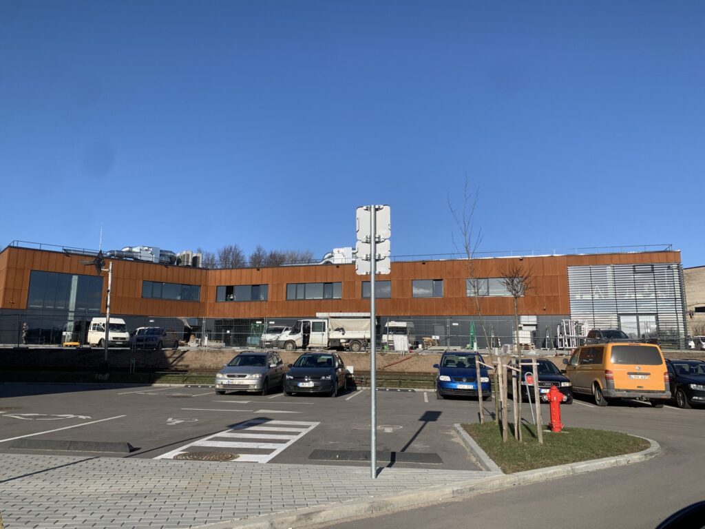Vakarų Lietuvos Skaitmeninių inovacijų centras (Liepų g. 83) - Biroju centrs - būvdarbu attēli