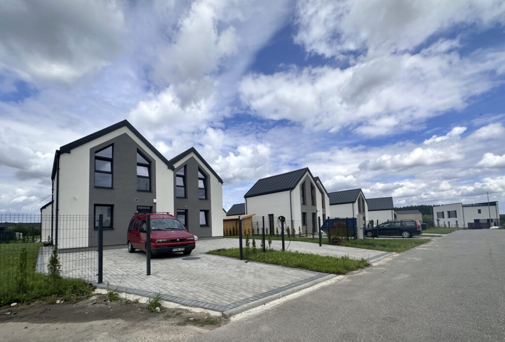 Paluknio kotedžai (Paluknio g. 28, 30, 32, 34, 36, 46, 48, 50, 52, 54) - Row housing - construction photos