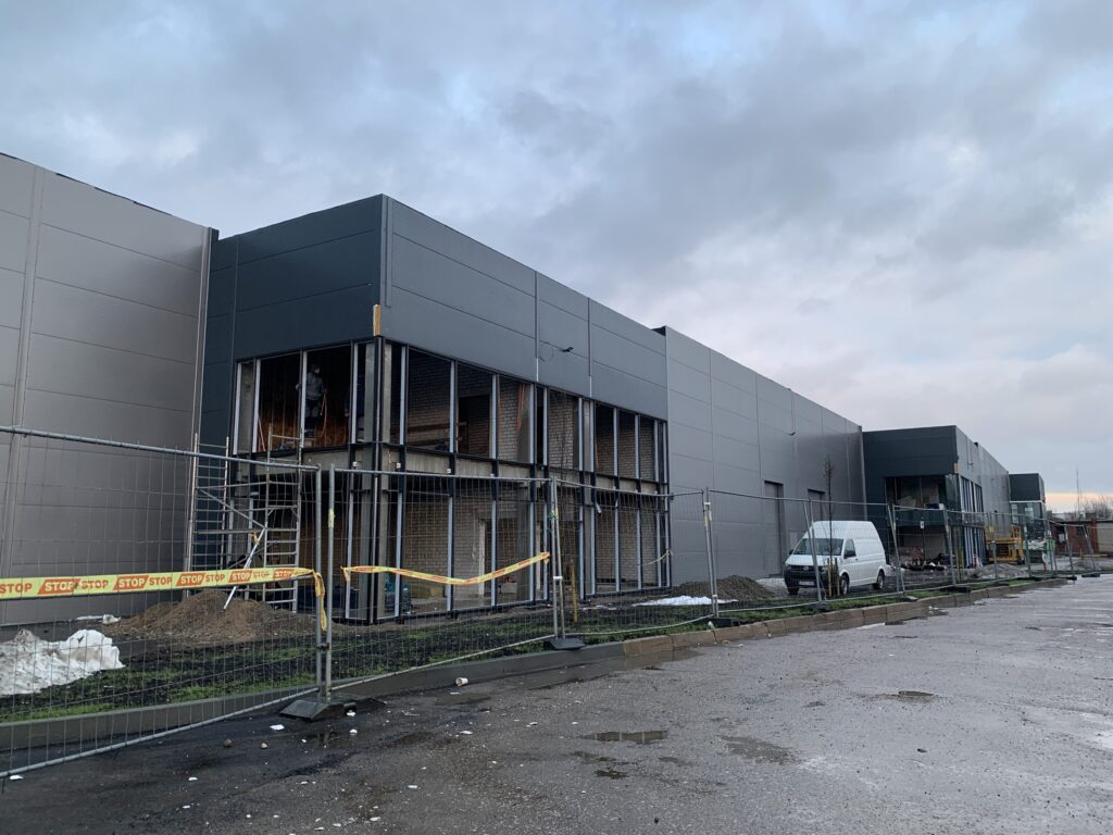 Raudondvario pl. 107B (Raudondvario pl. 107B) - Kaubanduskeskus - ehituse fotod