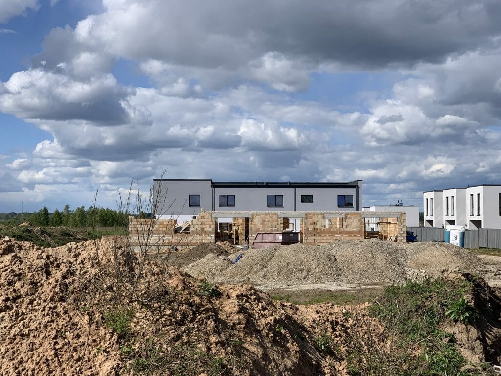 Gulbinų namai (Molėtų pl. 165) - Row housing - construction photos