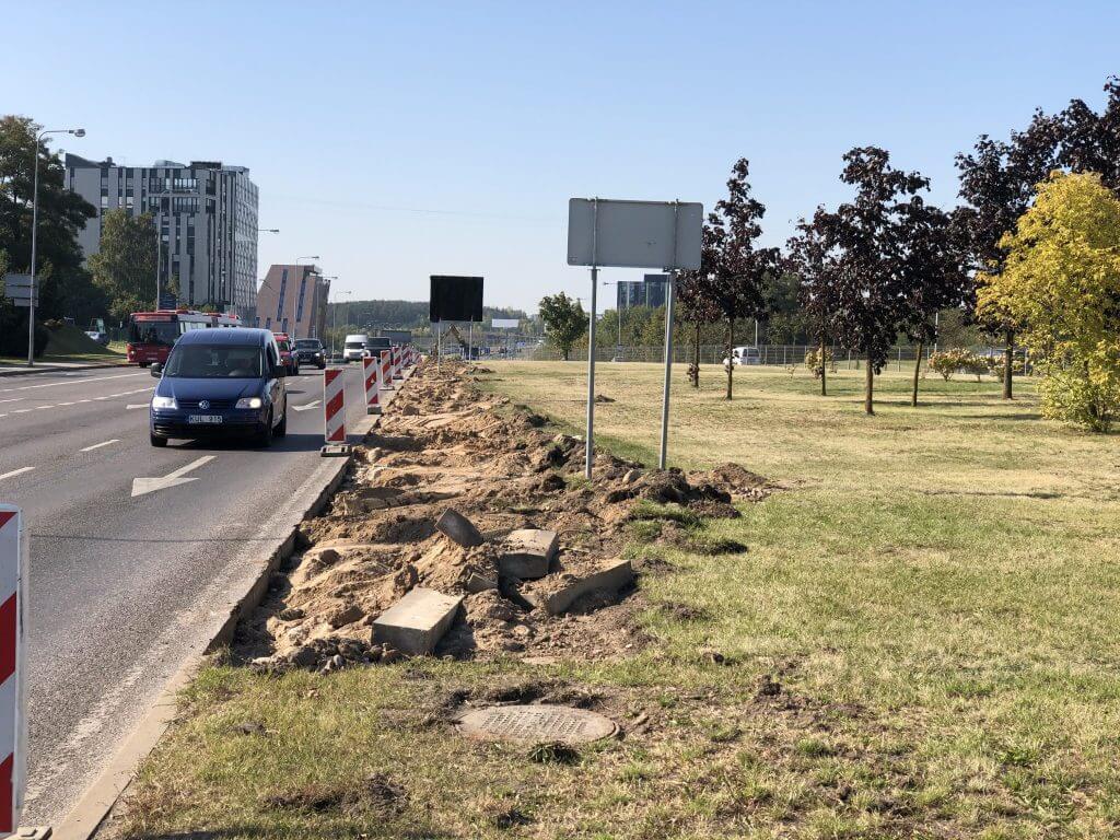 Pilaitės pr. dviračių takas iki Laisvės pr. (Pilaitės pr.) - Velosipēdu ceļš - būvdarbu attēli