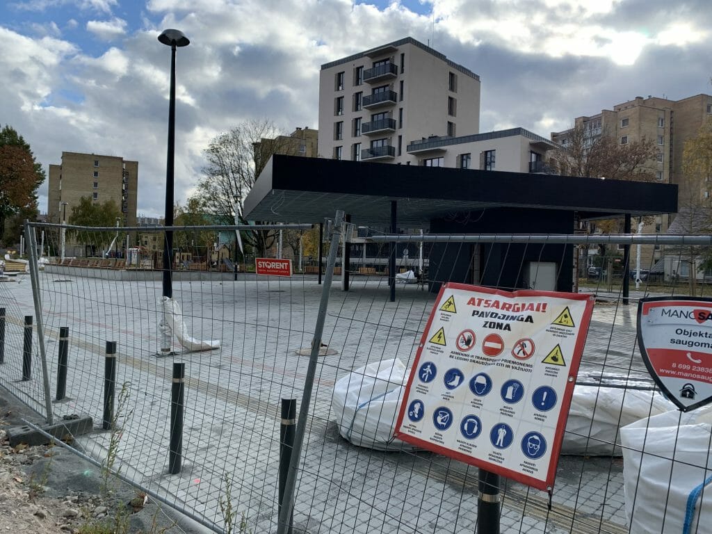 Amatų skveras (Amatų g.) - Väljak - ehituse fotod