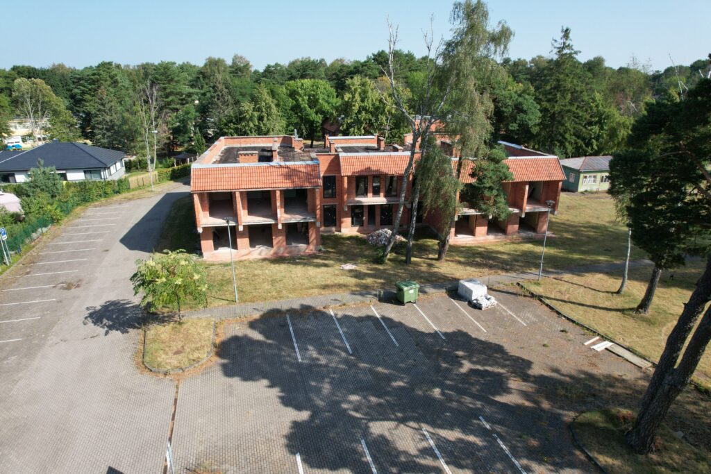 Girulių vilos 1 etapas (Turistų g. 20, 22) - Korterelamu - ehituse fotod