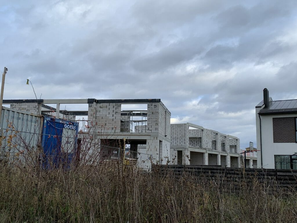 Suburbija (V. Smakausko g. 47) - Row housing - construction photos