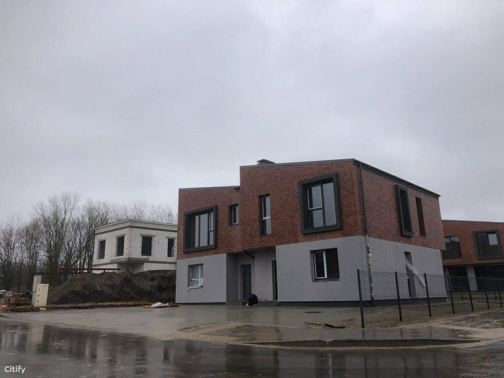 Kalnėnų dvibučiai (Savičiūnų g. 33F, 33G, 33H, Albanų g. 44, 46, 48, 50, 52) - Row housing - construction photos