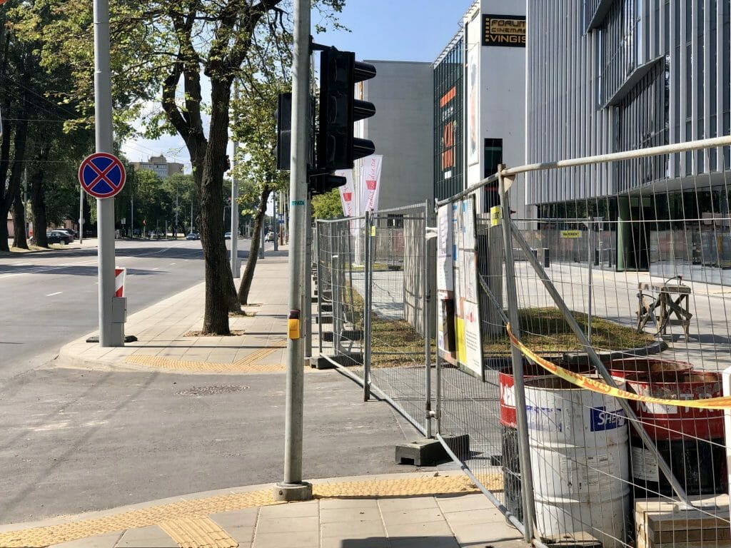 Wave (Savanorių pr. 5) - Office center - construction photos