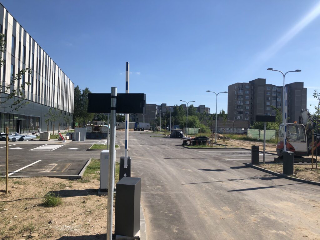 IKI Pilaitės pr. parduotuvė ir administracinis (Pilaitės pr. 42) - Food store, Office center - construction photos
