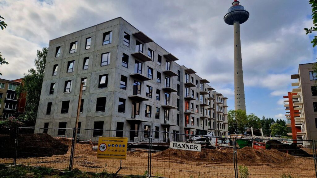 Karoliniškių namai 1 etapas (Sausio 13-osios g. 31) - Hotel, Multi apartment - construction photos