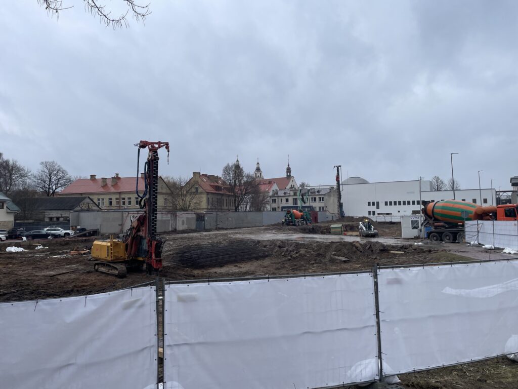 Sąvaržėlė (Konstitucijos pr. 14A) - Office center - construction photos