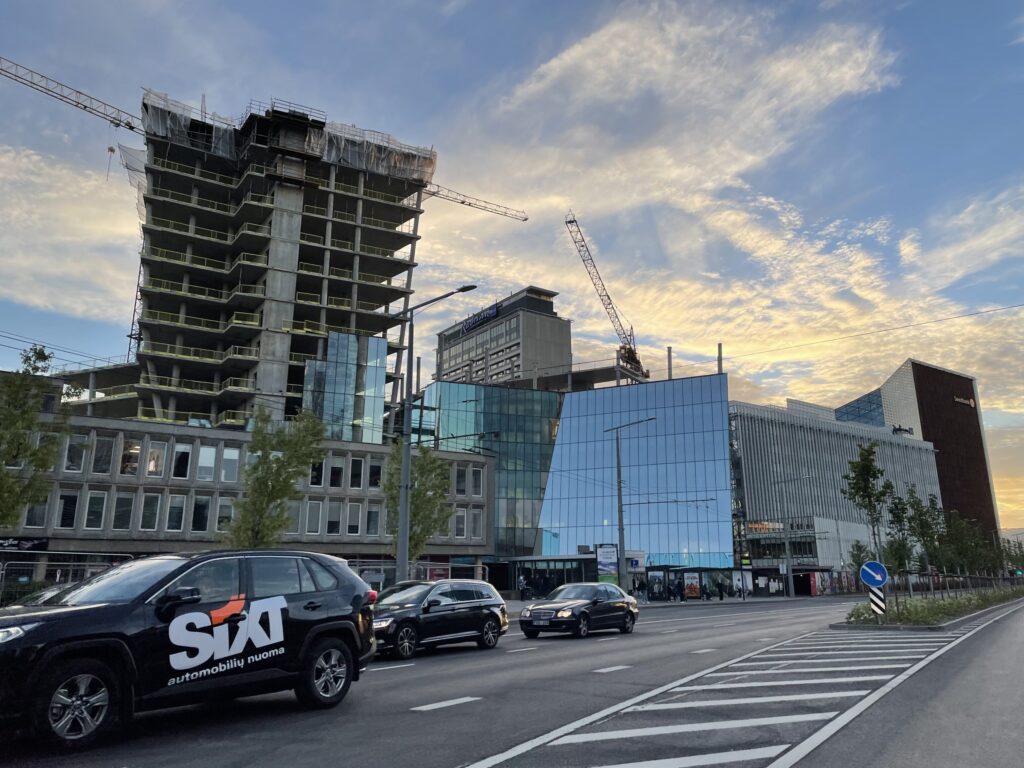 Artery (Konstitucijos pr. 18B) - Biroju centrs - būvdarbu attēli