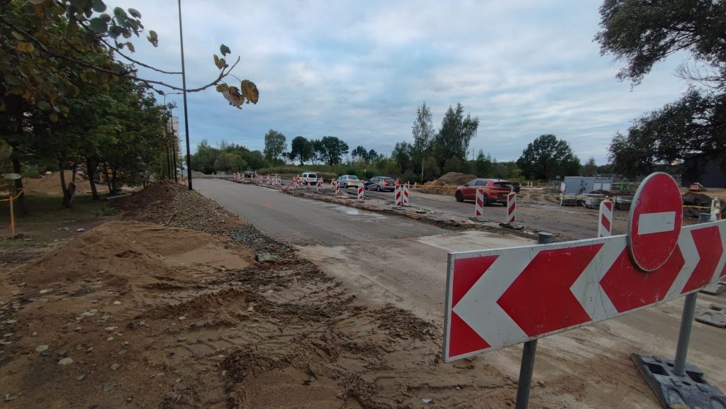 Helsinkio g. nuo viaduko iki Talino g (Helsinkio g.) - Tänav - ehituse fotod