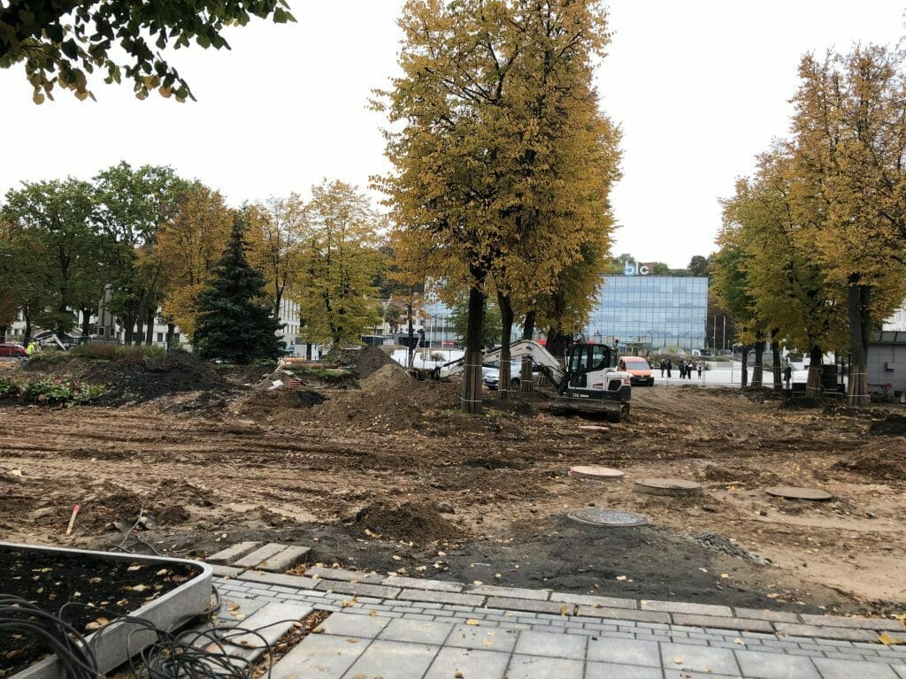 Studentų skveras (Vienybės a. 1) - Väljak - ehituse fotod