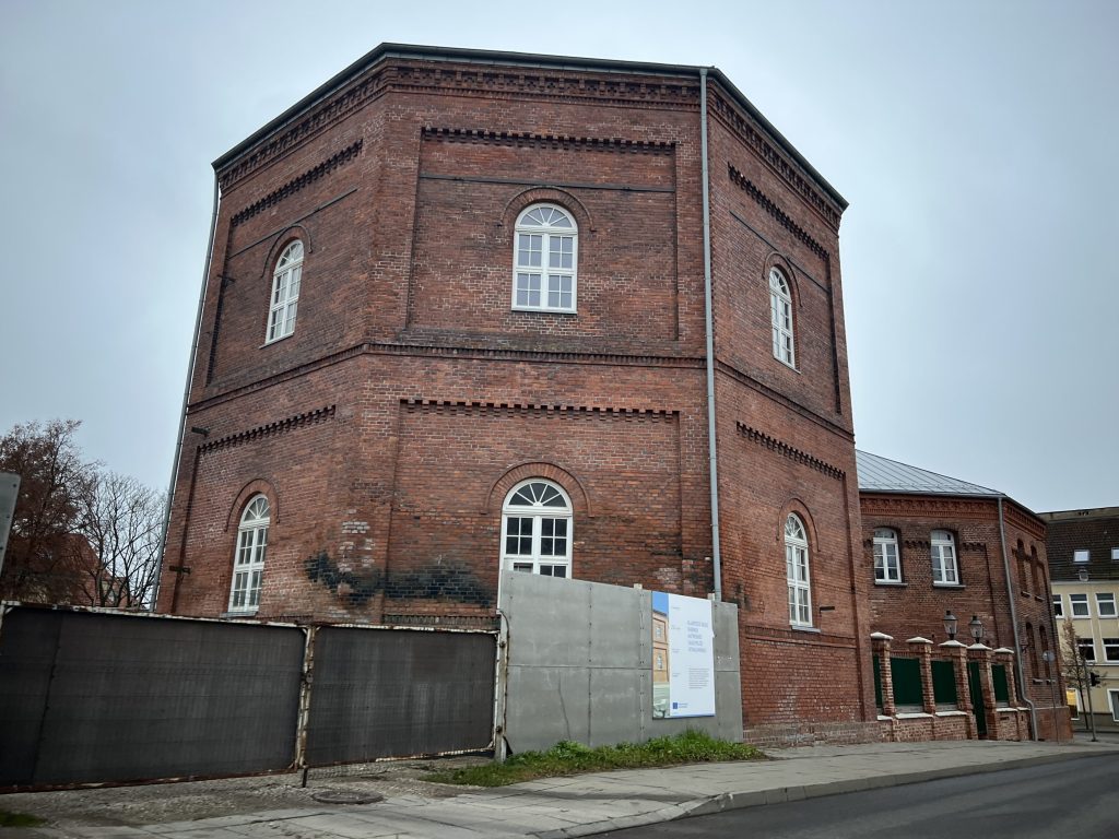 Klaipėdos dujų fabriko antrosios saugyklos atnaujinimas (Liepų g. 47, Trilapio g. 4) - Muzejs - būvdarbu attēli