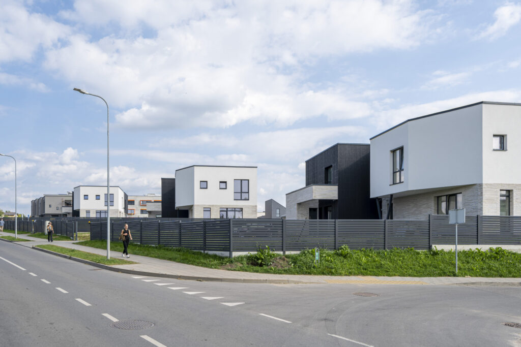 Armėnų namai (Armėnų g. 2, 14, 19 / Savičiūnų g. 3, 5, 7) - Row housing - construction photos